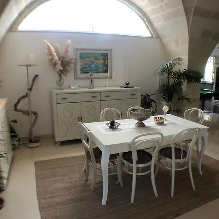 Masseria Incantamento Bouganville * Latiano